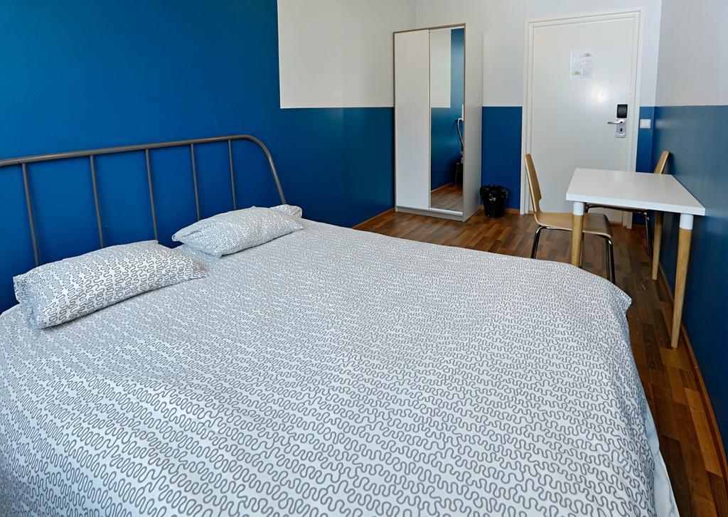 Tweepersoonskamer met Gedeelde Badkamer